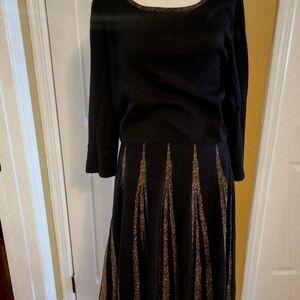 Liz Claiborne Black and Gold A-Line Skirt